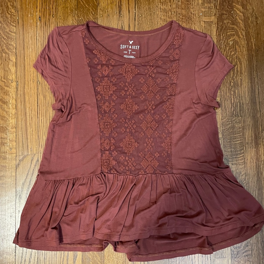 Maroon Top- American Eagle- Size: S- Soft and a sexy line